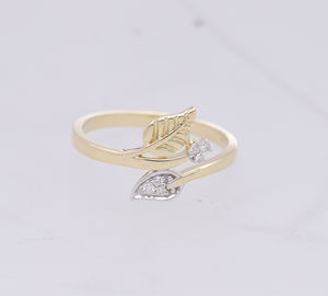 Anillo con motivo de hoja de diamante natural de oro rosa de 14 quilates con acento floral en un diseño artístico delicado para un estilo elegante inspirado en la naturaleza - Product Image 5