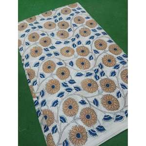 Tissu imprimé en coton pur floral, toucher doux, respirant, léger, respectueux de la peau, impression réactive, adapté à un usage quotidien - Product Image 1