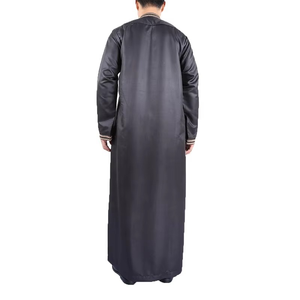 Hombres de seda bordados Thobes Ropa islámica Thobes Estilo árabe Hombre Vestido musulmán liso Venta caliente Thawb Tallas grandes Cómodo - Product Image 2