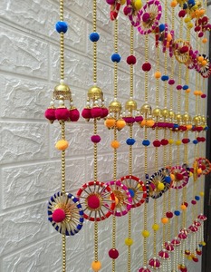 ที่แขวนติดผนังตกแต่งลายดอก Pom Pom chakri สมบูรณ์แบบสำหรับฉากหลังงานแต่งงานเวทีที่หรูหราการตกแต่งกิจกรรมพิเศษ Mandir - Product Image 1