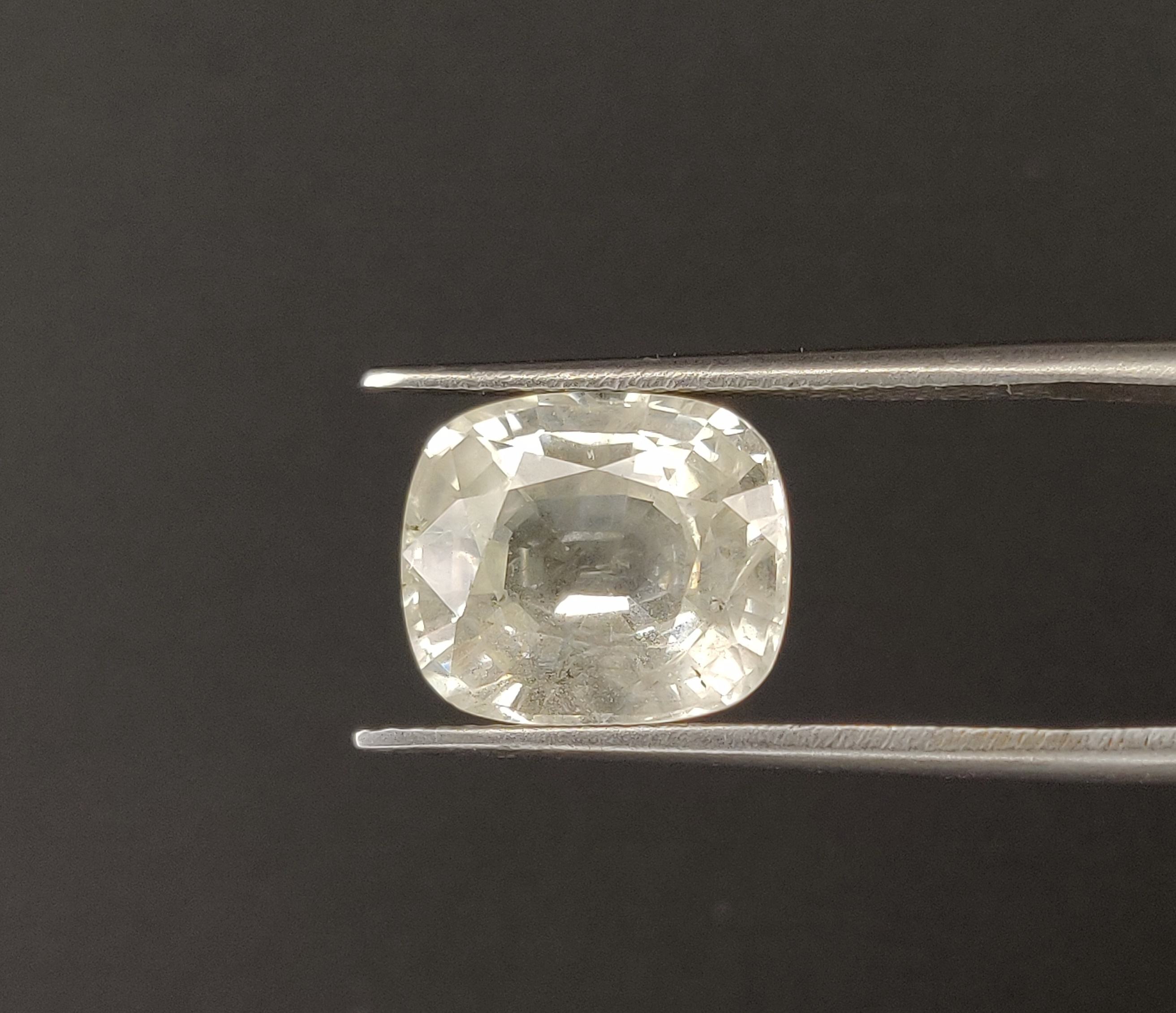 สีเหลือง