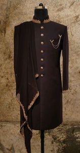Belle et décente broderie sur sherwani en soie marron foncé, pantalon avec étole et chaussure assortie pour la fête/mariage @ 2024 - Product Image 2