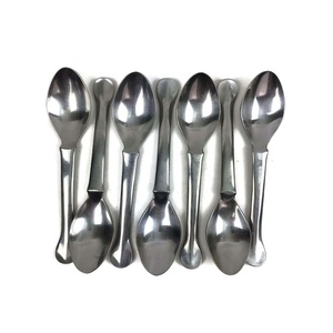 Ensemble de service à salade en acier inoxydable de haute qualité avec poignée au look royal unique Couverts de luxe pour restaurant, mariage ou usage domestique - Product Image 3