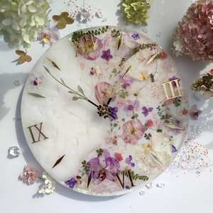 Reloj de pared personalizado de Arte de resina hecho a mano hermoso reloj de arte Reloj de pared de arte hecho a mano sin vidrio - Product Image 1