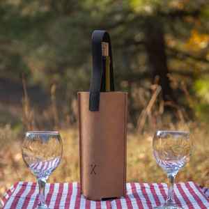 Dining Style Genuine Leather Waterproof <b>Wine</b> Holder Travel Carrier <b>Bag</b> Durable Elegant for Outdoor <b>Wine</b> Lovers LWH-0051 - Product Image 3