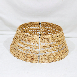 ฐานต้นคริสต์มาสจากผักตบชวา อาร์เท็กซ์ ตงธาป  เป็นธรรมชาติและเป็นมิตรกับสิ่งแวดล้อม - Product Image 2