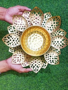 Cuenco Urli de latón decorativo más vendido, Ideal para flores flotantes, popurrí o decoración étnica para el hogar - Product Image 4