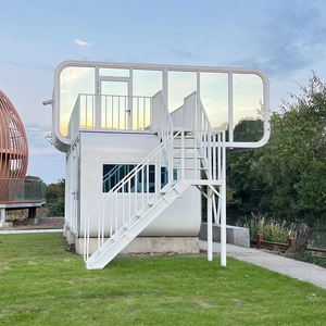 Maisonnette moderne préfabriquée de luxe, modulaire, extérieure, populaire, 20 à 40 pieds, 2 étages avec terrasse, type Apple Cabin - Product Image 1