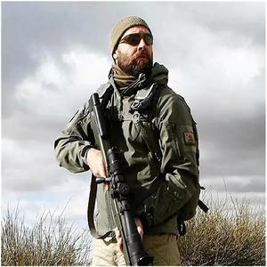 โพลีเอสเตอร์เปลือกวัสดุราคาถูกถนนสวมใส่ที่มีคุณภาพสูงขายส่งเต็มแขนผู้ชาย Softshell แจ็คเก็ตในการขายในขณะนี้ - Product Image 4