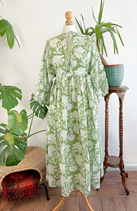 Robe longue élégante en coton à manches longues avec fermeture à boutons pour femmes motif de couture personnalisé tendance ODM nouveauté décontracté - Product Image 5