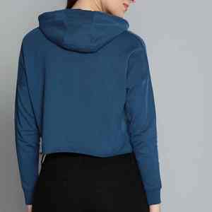 เสื้อครอปแขนแร็กแลนผ้าฝ้ายออร์แกนิคแบบสบายๆ สำหรับผู้หญิง น่ารัก เป็นมิตรกับสิ่งแวดล้อม เหมาะสำหรับฤดูใบไม้ผลิ พร้อมบริการ OEM - Product Image 3