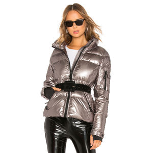 Veste bouffante en duvet uni coupe-vent avec logo personnalisé pour femmes vestes bouffantes pour femmes multicolores et personnalisées - Product Image 1