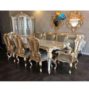 Ensemble de table et chaises de salle à manger de style baroque moderne de luxe européen en bois de teck, meubles de salle à manger personnalisables, USA - Product Image 1