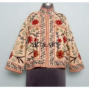 Veste matelassée en coton 100% luxueuse, brodée à la main, motif floral, détails complexes, élégance intemporelle, spécial hiver - Product Image 1