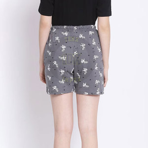 Pantalones cortos transpirables de color sólido para mujer Diseño personalizado Streetwear Pantalones cortos de mujer de gran tamaño - Product Image 4