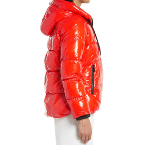 Chaqueta acolchada ecológica transpirable de satén sólido para mujer de moda superior para uso en exteriores con logotipo personalizado de todos los tamaños OEM - Product Image 4