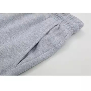 Shorts unisexes en coton French Terry tendance 2026, style décontracté, logo brodé appliqué, travail personnalisé à 100% - Product Image 4