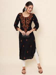 À la mode indien Premium qualité Maruti mode femmes vêtements de mariage rayonne Kurti Chikankari broderie travail lourd rayonne pantalon - Product Image 3