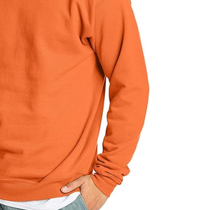 เสื้อมีฮู้ดแบบสวมหัวสำหรับผู้ชายเสื้อแนวสตรีทผ้าคอตตอนสี100% - Product Image 3