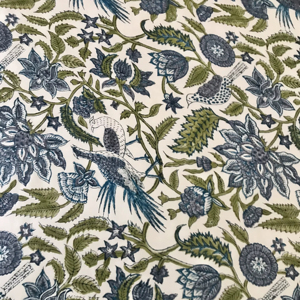 Tissu en coton imprimé à la main, motif paon et floral de style Mughal |   Tissu ethnique indien bleu-vert - Product Image 1