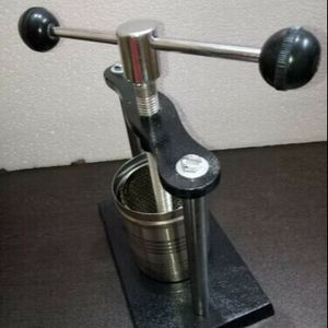 เครื่องสกัดน้ำมันสมุนไพรแบบกด SS Manufacture รุ่น Heavy Duty ขนาด 1000 มล. - Product Image 2