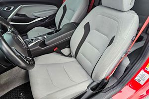 VENTA RÁPIDA Chevrolet Camaro LT1 2021, Motor V8, Transmisión Automática, Color Rojo Intenso - Product Image 5