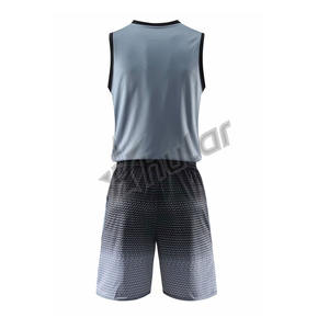 Ensemble d'uniformes de basket-ball d'été personnalisables Vêtements de sport réversibles pour votre propre équipe Options de taille plus - Product Image 6