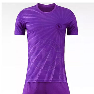 ชุดฟุตบอลแขนสั้นระบายอากาศได้ดี สีพื้น พร้อมปักโลโก้ตามสั่ง ขายดีที่สุด คุณภาพสูง เหมาะสำหรับกีฬาฤดูร้อน - Product Image 1