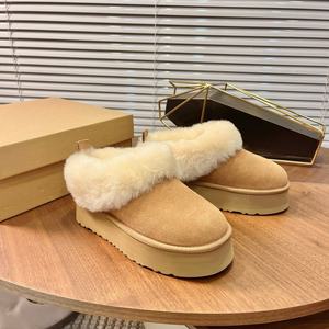 Bottes de neige haut de gamme de qualité supérieure avec tige épaisse, confortables et respirantes, adaptées à l'hiver, avec surface en fourrure douce. - Product Image 3