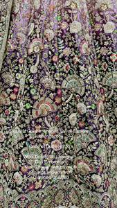 Lehenga choli ออกแบบเจ้าสาวด้วยด้ายหลายและงาน zari - Product Image 4