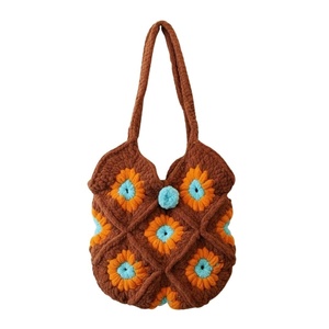 Sac à bandoulière en crochet floral, style japonais vintage, à sangle simple ou double, motifs géométriques carrés, doublure en polyester, pour femme, hiver - Product Image 2