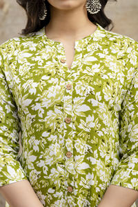 Ensemble Kurta imprimé à la main de haute qualité pour femmes vêtements de mariage à l'Inde Readymade Silk Kurta avec broderie - Product Image 6