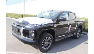 LC200 d'occasion 2023-2024, transmission intégrale, sièges en cuir, régulateur de vitesse adaptatif, conduite à gauche, SUV diesel, toit ouvrant panoramique, prêt à être expédié du Japon - Product Image 2