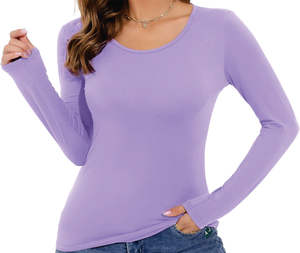 T-shirt classique à manches longues en rayonne douce pour homme, coupe ajustée, tissu extensible, stylé pour la journée. - Product Image 1