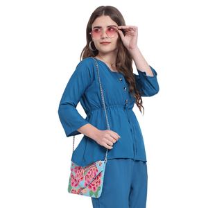 Nouvel arrivage Pochette de luxe en perles, faite à la main, pour fête et mariage, pochette brodée avec poignée en bambou - Product Image 1