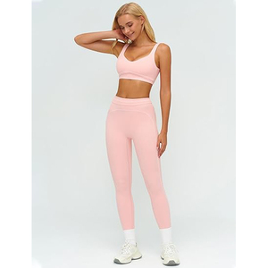 Ensemble de yoga réversible léger 2 pièces, haut et leggings athlétiques en textile extensible respirant, tenue de sport durable et flexible - Product Image 2