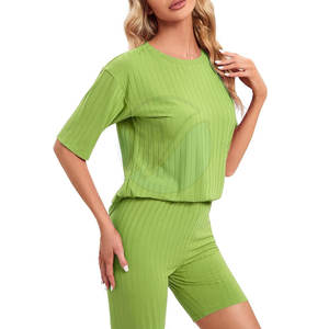 Conjunto de pantalones cortos de verano informal para mujer en patrón sólido Nuevo diseño Disponibilidad al por mayor - Product Image 4