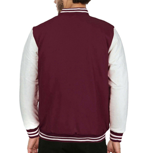 Vestes universitaires pour hommes en gros à vendre - Vêtements de sport de style rétro classique avec doublure matelassée, parfaites pour les étudiants universitaires - Product Image 2