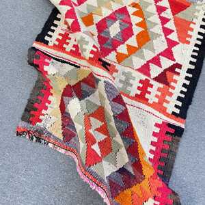 Turkish Small Rug 2.8x4.4 ft, <b>Red</b> Abstract Vintage <b>Wool</b> Rug - Product Image 4