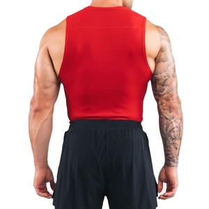 Camiseta sin mangas elástica de poliéster 90% y elastano 10% con recortes, estilo urbano, para culturismo, running y fitness, al por mayor - Product Image 3