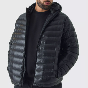 Doudoune à capuche de grande taille de haute qualité en noir, coupe-vent en duvet, vestes d'hiver à bulles personnalisées en polyester pour hommes - Product Image 1