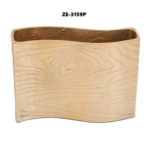 Vase à fleurs en métal sculpté tendance mondiale, vase à fleurs artisanal, art moderne pour la décoration, vase à fleurs en métal, décoration d'événements, vase à fleurs - Product Image 3