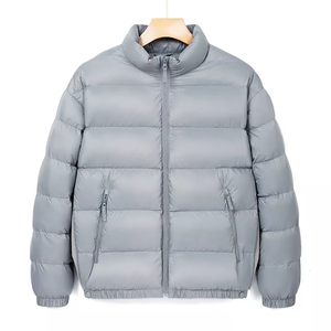 2023 Veste bouffante en polyester 100% avec logo personnalisé, réversible d'excellente qualité avec tissu à bulles à capuche à col montant pour l'hiver - Product Image 2