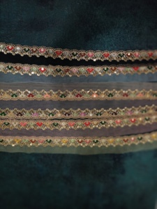 Adorno de encaje con cuentas de lujo, diseño Floral hecho a mano con cuentas de cristal y perlas para ropa de novia y de noche, bordado de encaje de red - Product Image 3