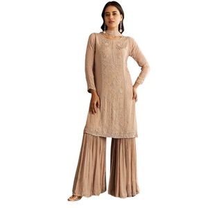 Costume Sharara in tessuto Kream-Crush con paillettes Zari da lavoro Premium per matrimonio e fidanzamento - Product Image 1