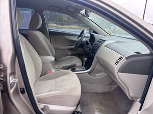 โตโยต้า โคโรลล่า รุ่น LE ปี 2010 - Product Image 3