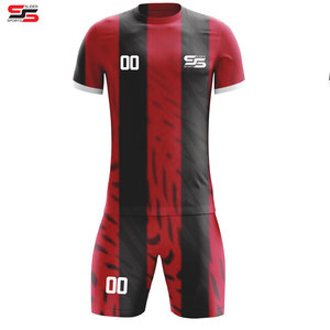 Maillot de football personnalisé 100 % polyester à transfert thermique, prix de gros OEM, respirant et séchage rapide pour l'été - Product Image 1