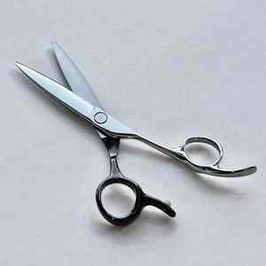 Ciseaux à cheveux raides professionnels japonais de 6 pouces avec lame en acier inoxydable pointe pointue incurvée pour la coupe de cheveux en salon 2 ans de garantie - Product Image 6