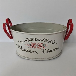 Jardinière de Noël Nordic Pinecrest avec finition galvanisée antique pour les verts d'hiver extérieurs et les présentoirs de porche de vacances - Product Image 1