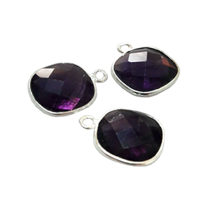 Pierre de lune arc-en-ciel naturelle rugueuse avec breloques en pierres précieuses naturelles en galvanoplastie en argent 925 avec paramètres en argent sterling 925 - Product Image 6